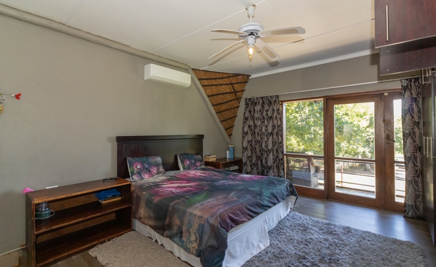 6 Bedroom Property for Sale in Panorama Free State